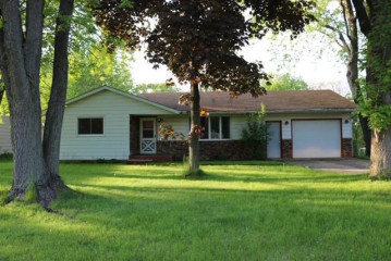 103 Locust St, Rio, WI 53960