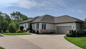 3303 Conservancy Ln, Middleton, WI 53562