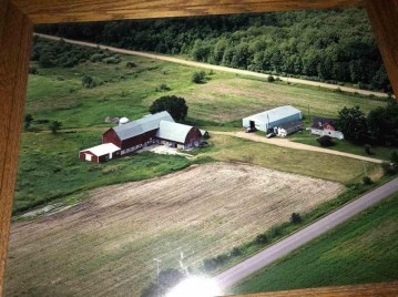 N6985 Robin Road, Wittenberg, WI 54499