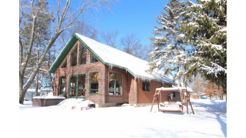 928 Sussex Court Nekoosa, WI 54457 by Terry Wolfe Realty $409,000