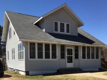 328 Third St, Eagle River, WI 54521