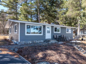 8438 Hower Rd, Minocqua, WI 54548