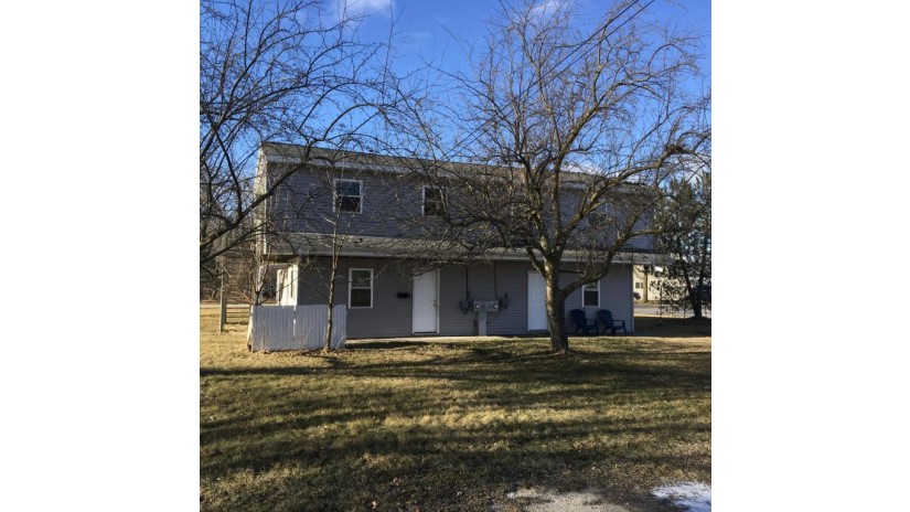 212 S Esterly St 214 Whitewater, WI 53190 by First Weber Inc - Delafield $172,000