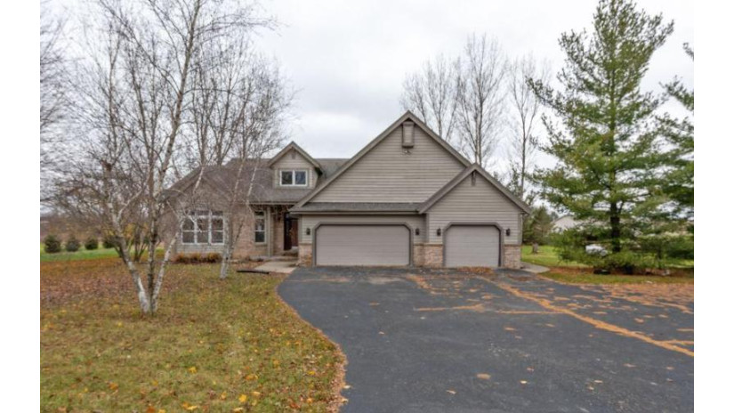 N6089 Bennetts Rd Oak Grove, WI 53032 by Redefined Realty Advisors LLC $189,900