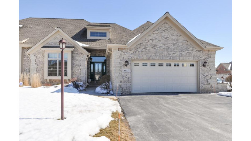 6952 W Greyhawk Ct Franklin, WI 53132 by Foundations Realty Group LLC $389,000