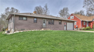 102 S Prairie St, Westby, WI 54667