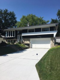 508 Willow Ln, South Milwaukee, WI 53172-1059