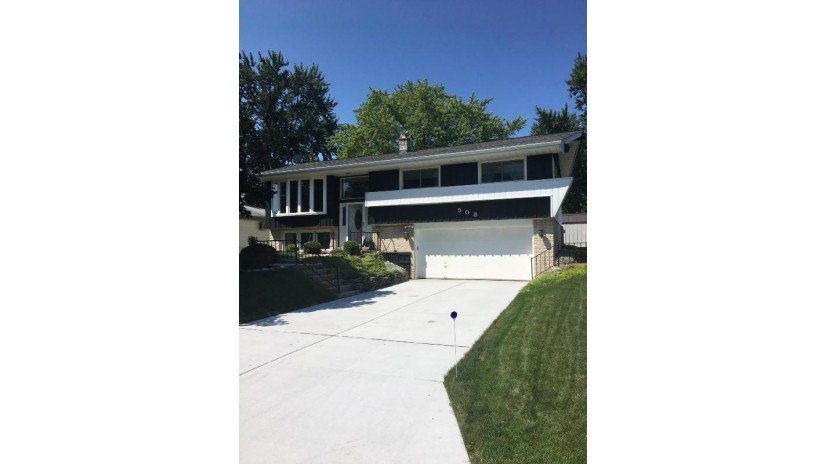 508 Willow Ln South Milwaukee, WI 53172-1059 by Eclipse Realty LLC $229,900