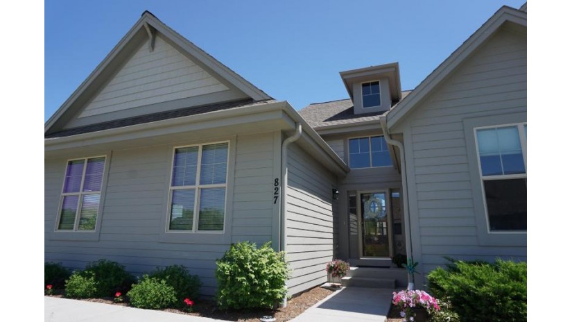 827 Conifer Ct Waukesha, WI 53188 by Lake Country Flat Fee $417,000