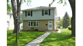 5662 N Milwaukee River Pkwy Glendale, WI 53209 by Shorewest Realtors $209,900