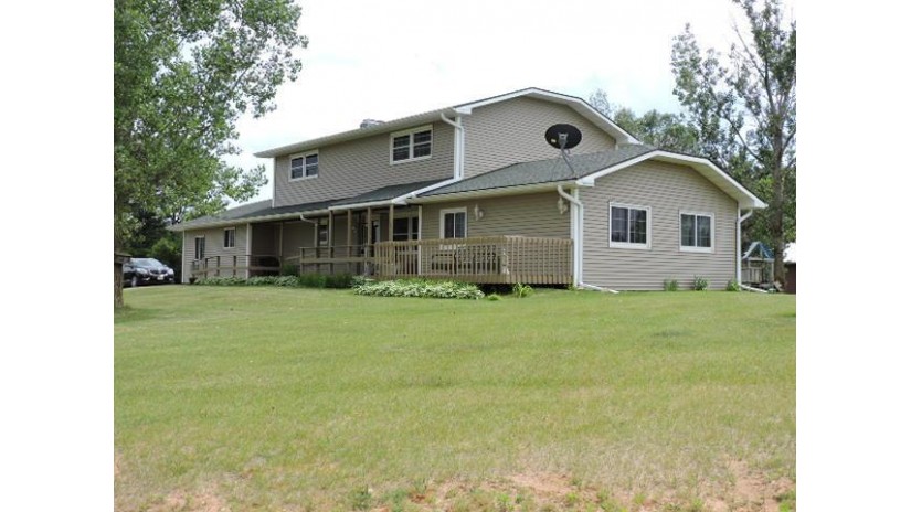 N2701 Retzlaff Rd Oakland, WI 53538 by RE/MAX Preferred~Ft. Atkinson $394,900