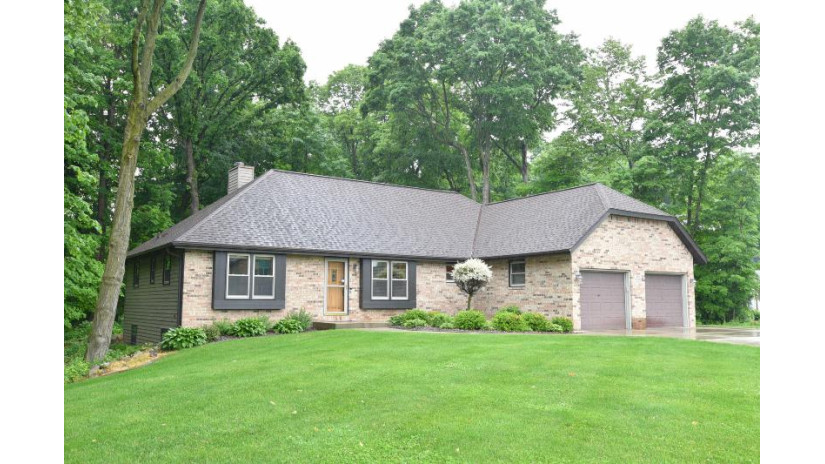 W151N11659 Valley Ct Germantown, WI 53022 by Keller Williams Prestige $330,000