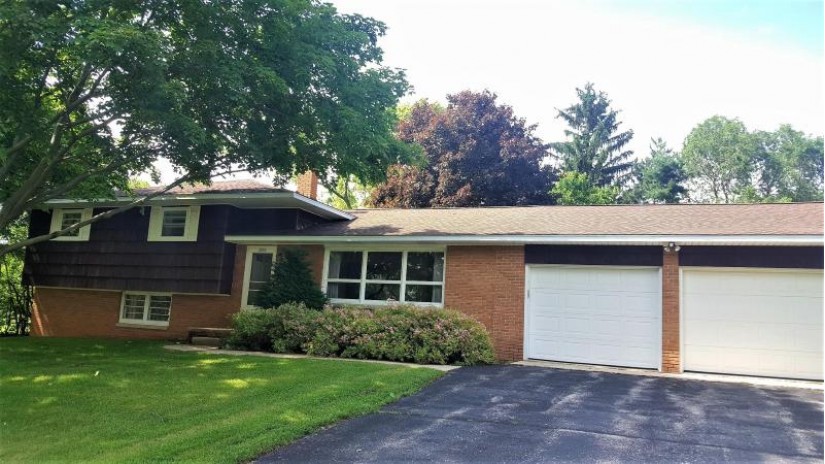 3004 South St East Troy, WI 53120 by Realty Executives - Integrity $209,900