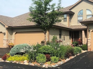 1328 30th Ct 13C, Kenosha, WI 53144-3022