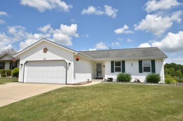 1515 Meridian Ave, West Bend, WI 53095-5197