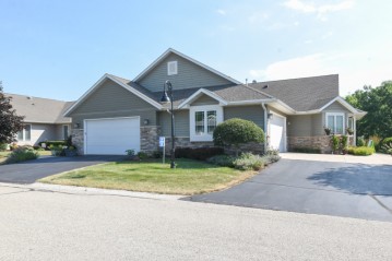 490 Tindalls Nest, Twin Lakes, WI 53181-9175