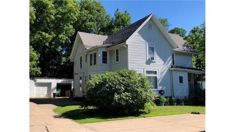 440 Union Street Eau Claire, WI 54703 by Keller Williams Realty Integrity/Hudson $225,000