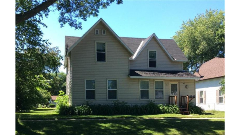 1219 Tainter Street Menomonie, WI 54751 by American Edge Real Estate $109,000