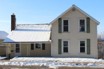 400 2nd Street, Alma, WI 54610