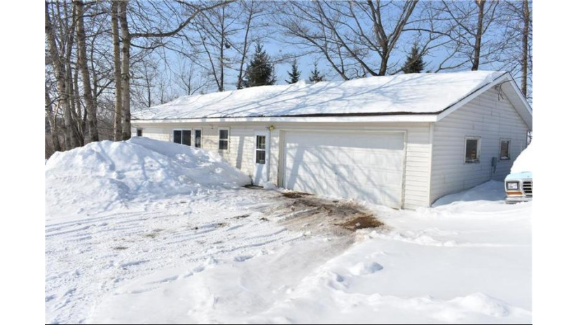 47 28th Street New Auburn, WI 54757 by Woods & Water Realty Inc, Bloomer $149,900