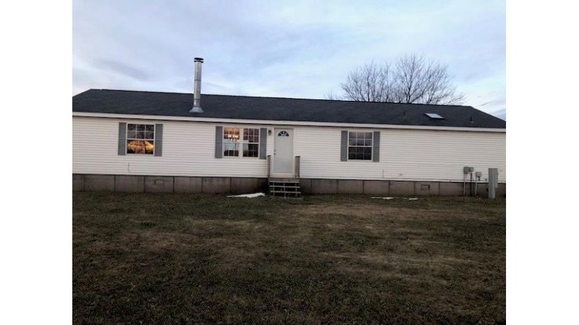 1051 South Buena Vista Road Elk Mound, WI 54739 by Grip Realty Llc $124,900