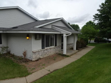 1105 Bartosh Lane, River Falls, WI 54022