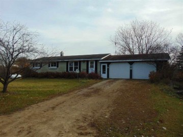 E9560 Hoffman Road, Lebanon, WI 54961