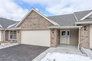 2445 Remington Road 4, Green Bay, WI 54302