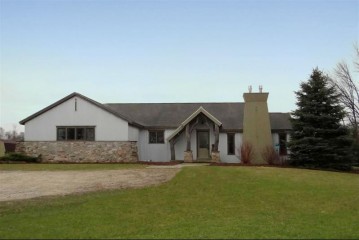 W1075 Bruckner Road, Charlestown, WI 53061-9726