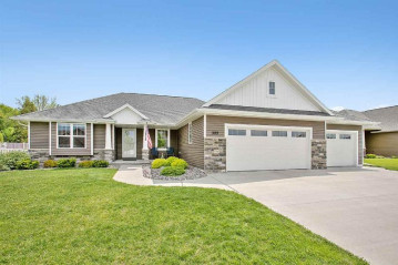 589 Pebblestone Circle, Hobart, WI 54155-9386