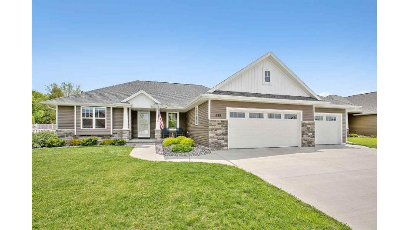 589 Pebblestone Circle Hobart, WI 54155 by Shorewest Realtors $299,900