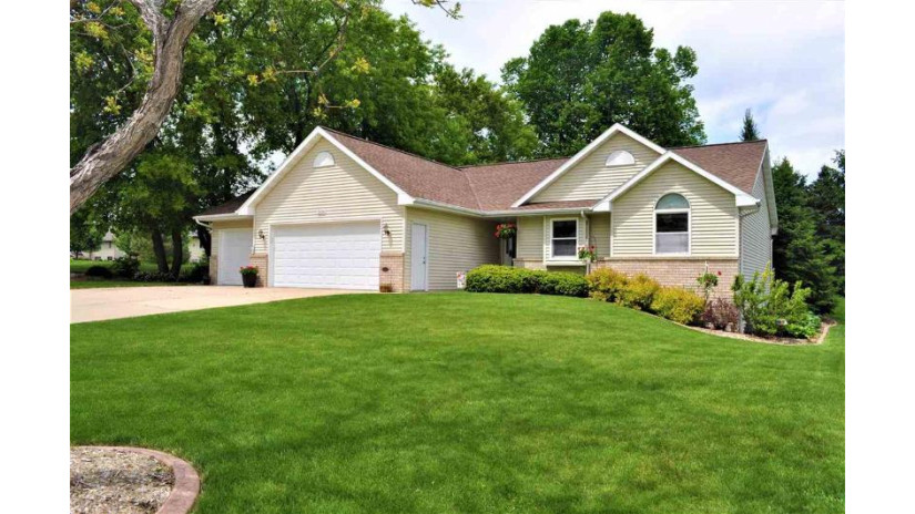 3126 Jaguar Lane Howard, WI 54313 by Coldwell Banker Real Estate Group $249,800