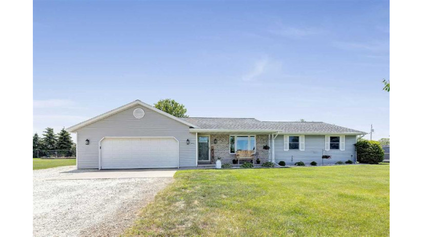 3922 Metzler Court Scott, WI 54229 by Symes Realty, Llc $219,900