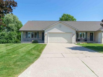 1757 Briarwood Court, DePere, WI 54115