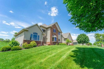 2526 Skyline Oaks Drive, Lawrence, WI 54115