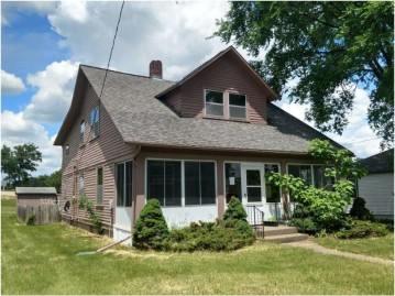 114 Castle St, Camp Douglas, WI 54618