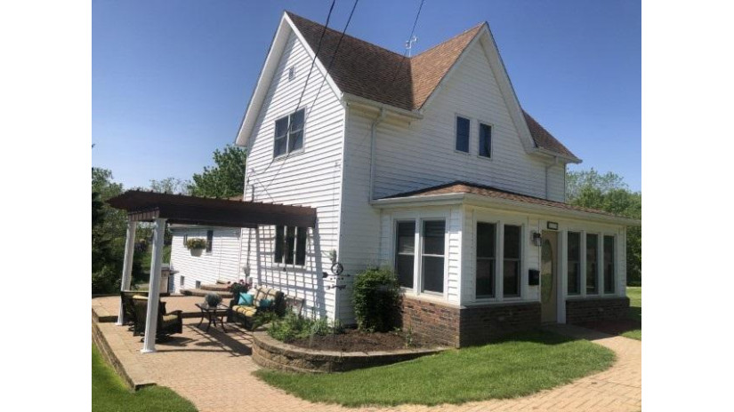 110 8th St Mineral Point, WI 53565 by Potterton Rule Real Estate Llc $199,900