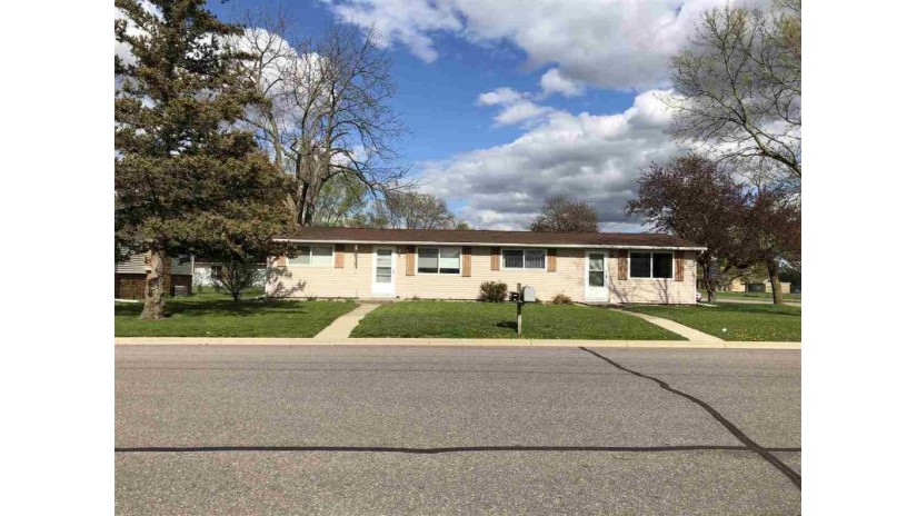 34-36 9th St Prairie Du Sac, WI 53578 by First Weber Inc $208,900