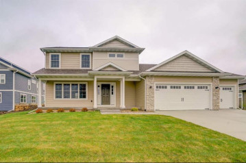 216 W Gonstead Rd, Mount Horeb, WI 53572