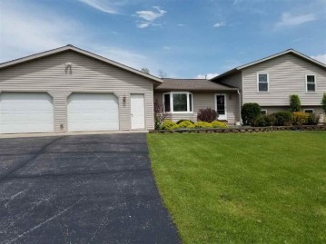 N6742 Donlin Dr, Pacific, WI 53954