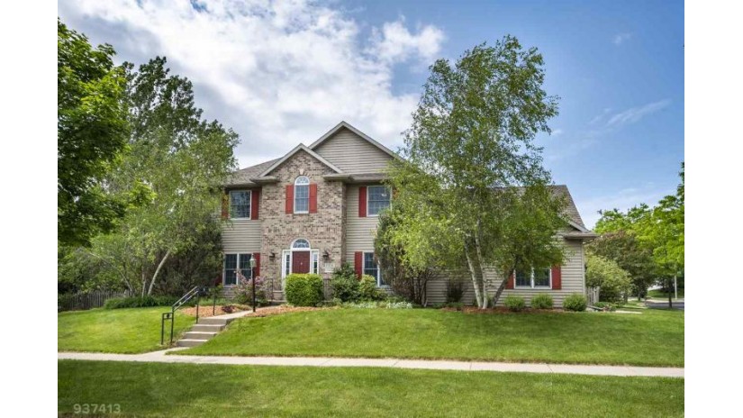 1326 Vienna Ln Madison, WI 53718 by Sprinkman Real Estate $419,900