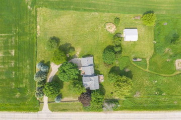 N1769 County Road E, Palmyra, WI 53156-9721