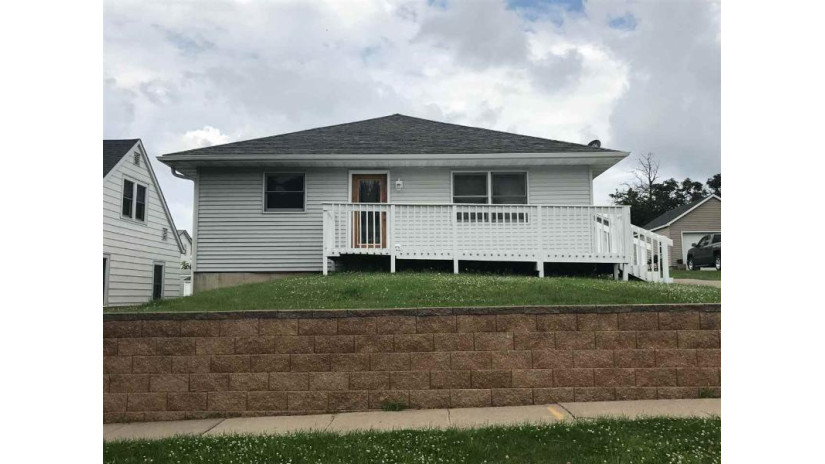 226 N Adams St Lancaster, WI 53813 by Newline Real Estate $149,900