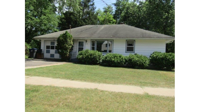 256 E Park St Montello, WI 53949 by Realty Solutions $94,900