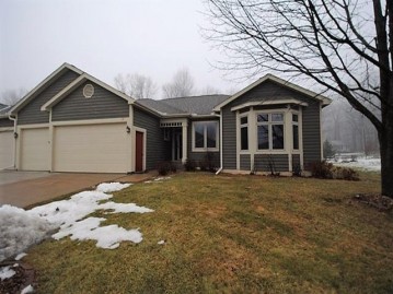 1709 Woodsview Drive, Marshfield, WI 54449