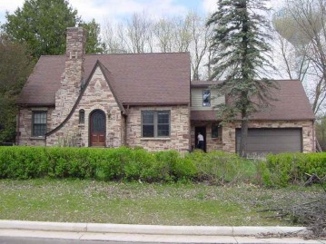 130 West Sycamore Street, Abbotsford, WI 54405
