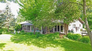 9532 Packer Avenue, Amherst, WI 54406