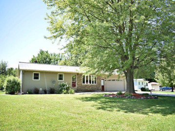 118445 Woodfield Drive, Stratford, WI 54484