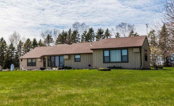 N1408 Lakeshore Rd, Kewaunee, WI 54216