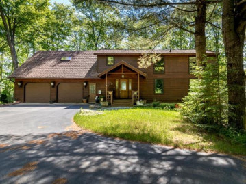 2586 Bobidosh Point Ln, Lac Du Flambeau, WI 54538